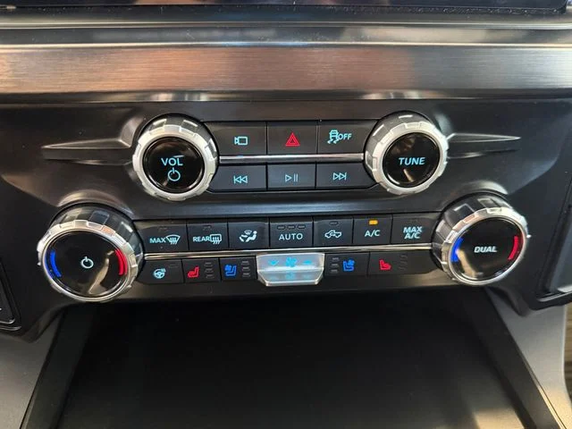 Certified Used 2025  Ford Lariat image 17