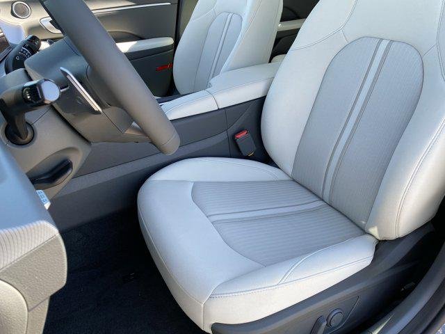New 2026 Transmission Blue Hyundai SEL Sport image 15