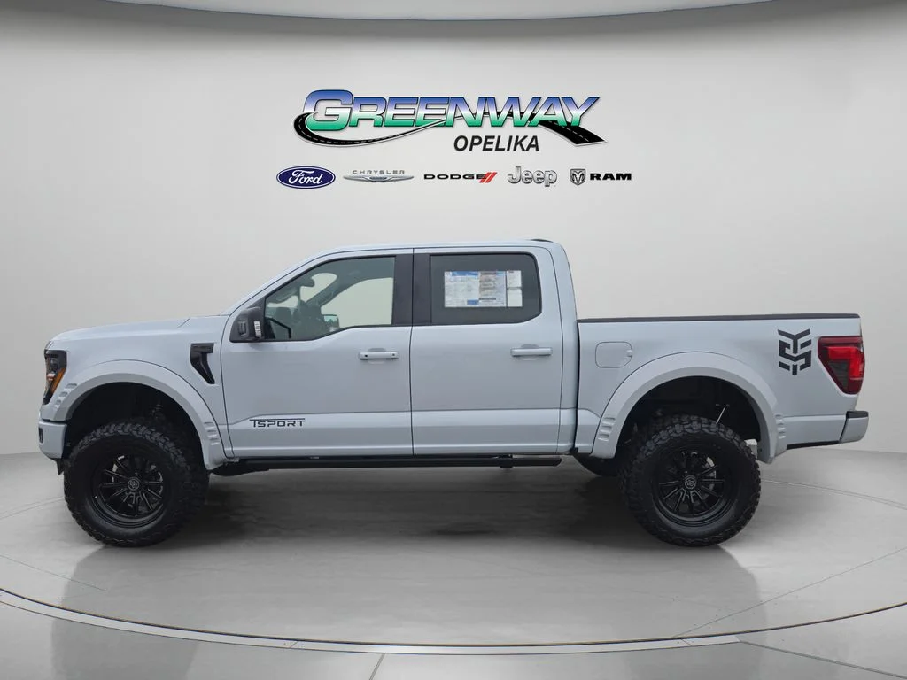 New 2025 Space White Metallic Ford XLT image 39