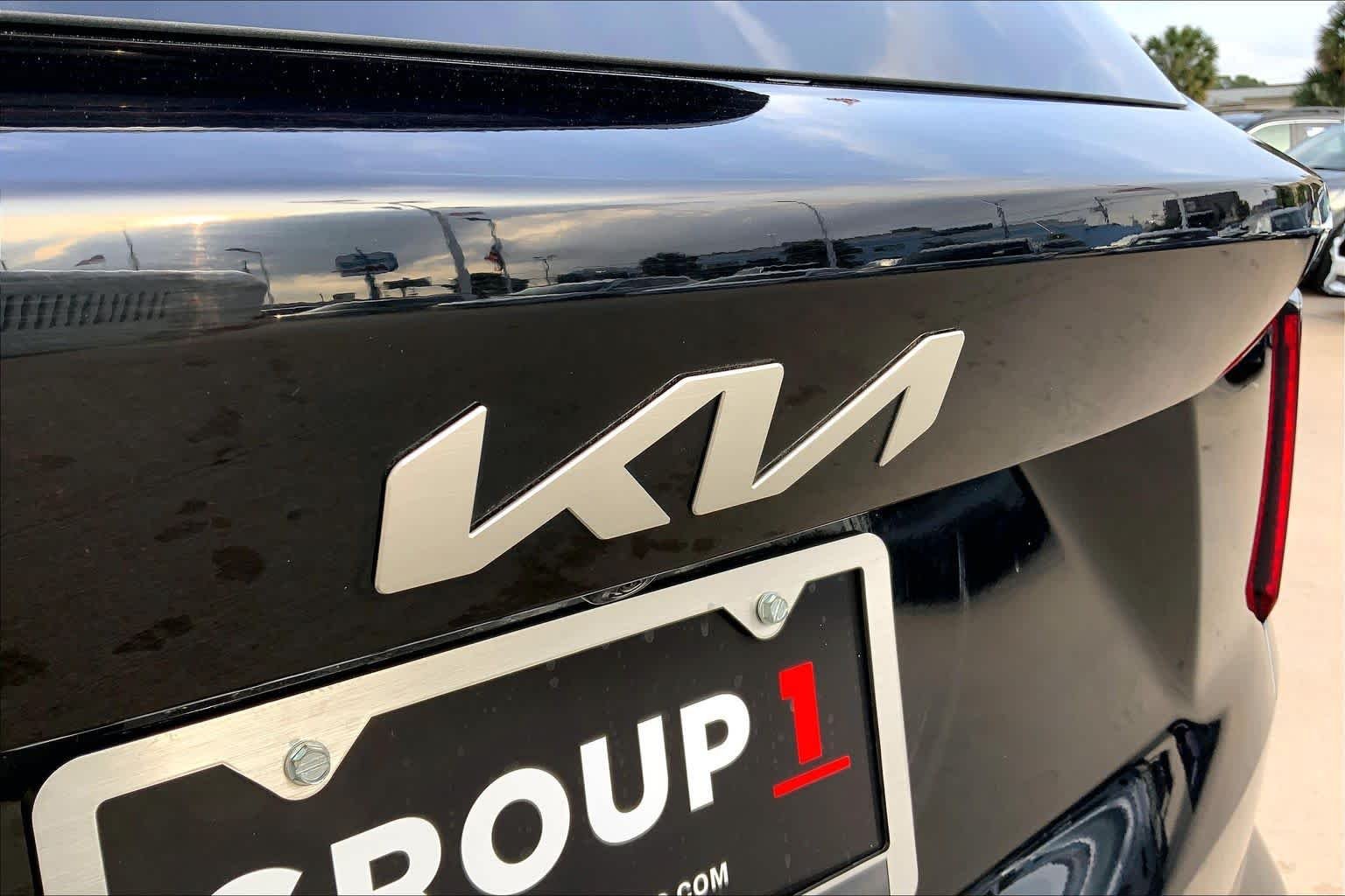 Used 2022 Ebony Black Kia S image 10
