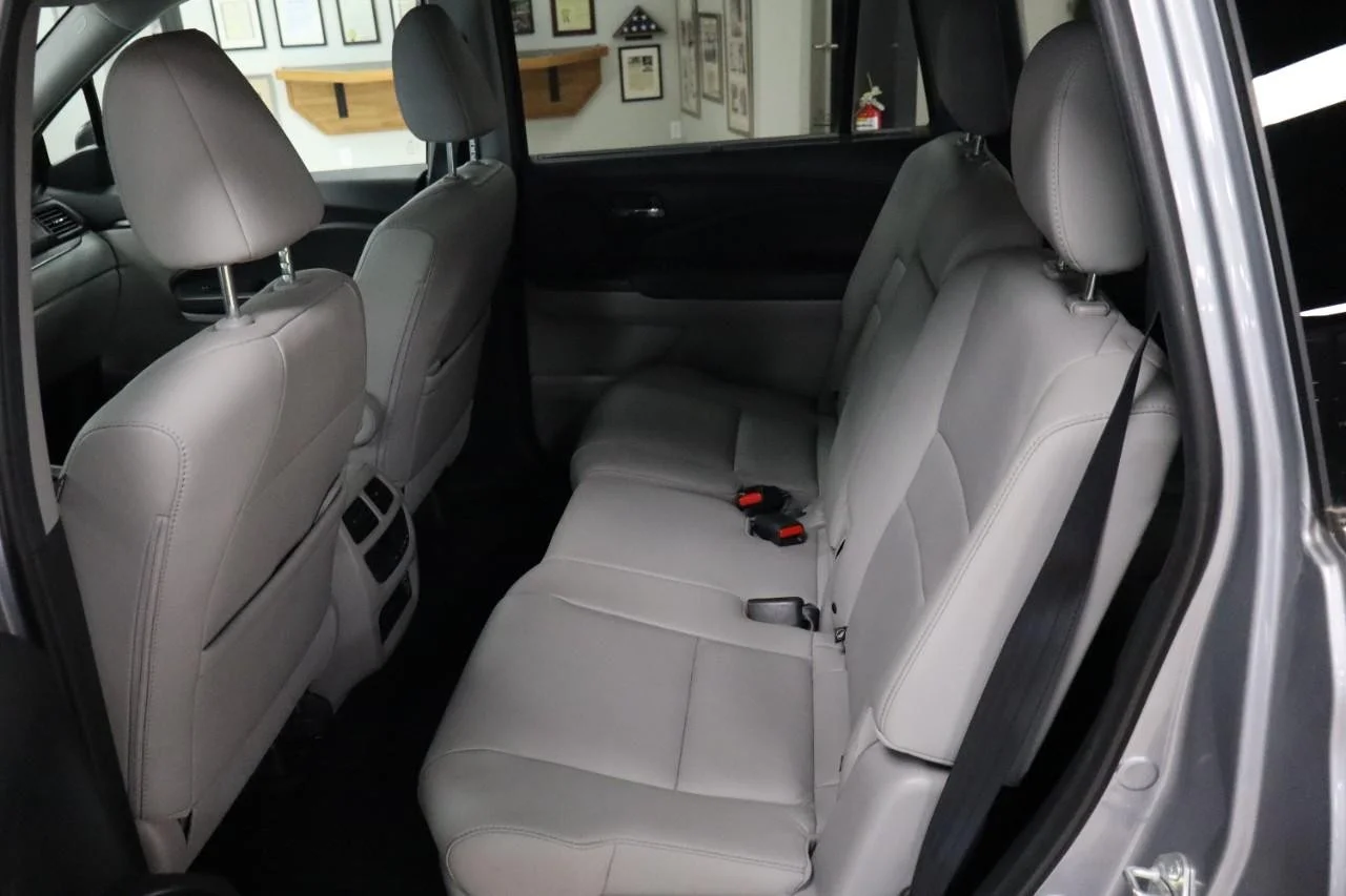 2022 Honda Pilot SE - Photo 13