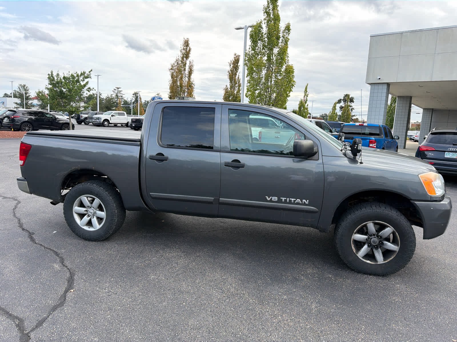 Used 2011 Smoke Nissan SV image 5