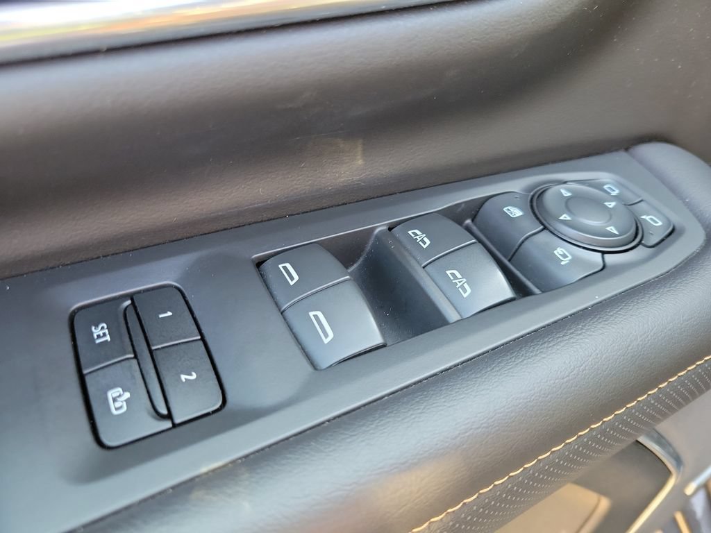 Used 2021 SMOKEY QUARTZ METALLIC GMC AT4 image 21