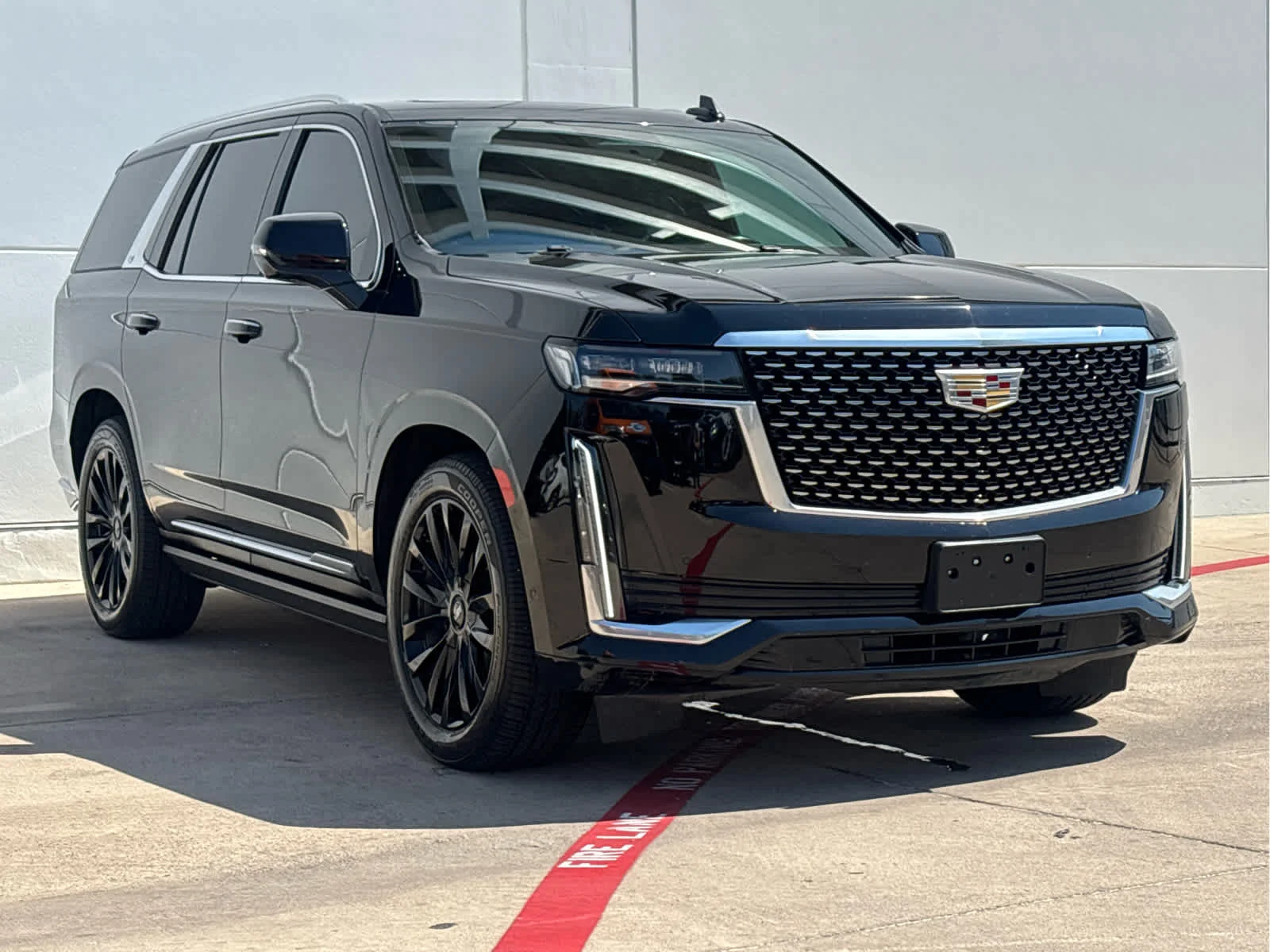 Used 2022 Black Raven Cadillac Premium Luxury image 3