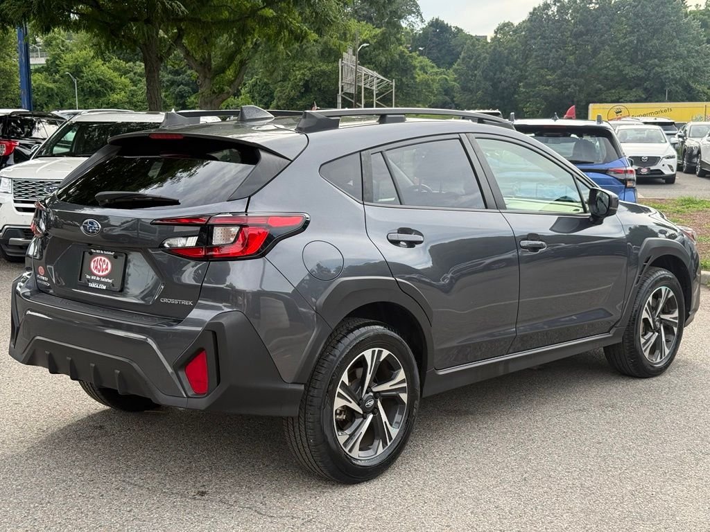 Used 2024 Magnetite Gray Pearl Subaru Premium image 10