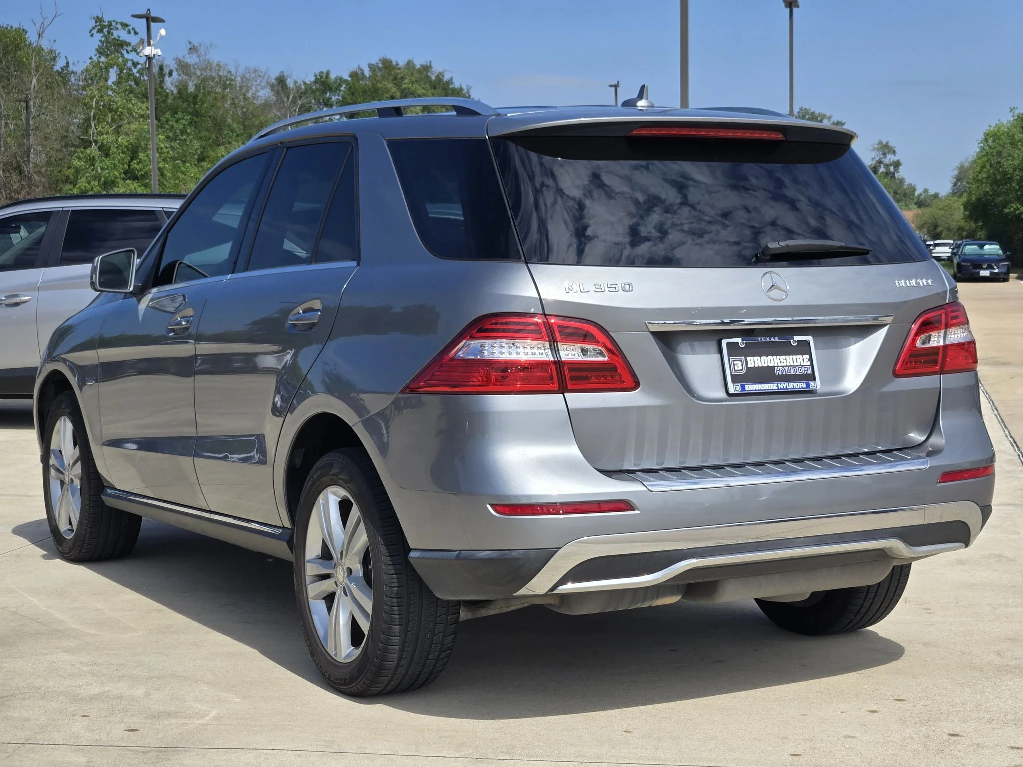 Used 2012 Palladium Silver Metallic Mercedes-Benz ML350 BlueTEC® image 8