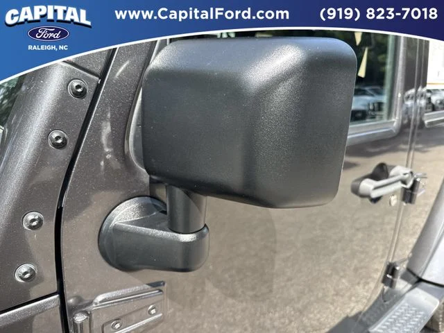 Used 2017 Gray Jeep Unlimited Sahara image 12
