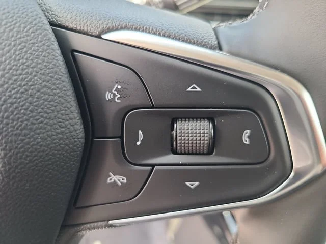 New 2026 Mosaic Black Metallic Chevrolet LT image 27
