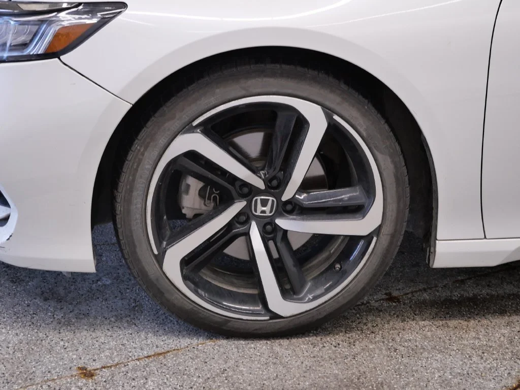 Used 2018 White Honda Sport 2.0T image 12