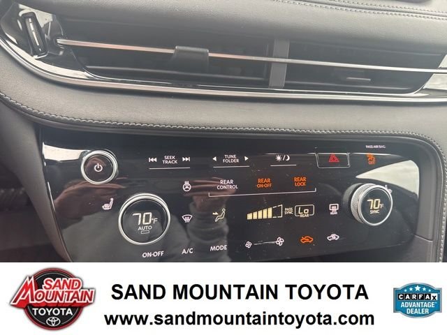 Used 2025 Black INFINITI PURE image 23