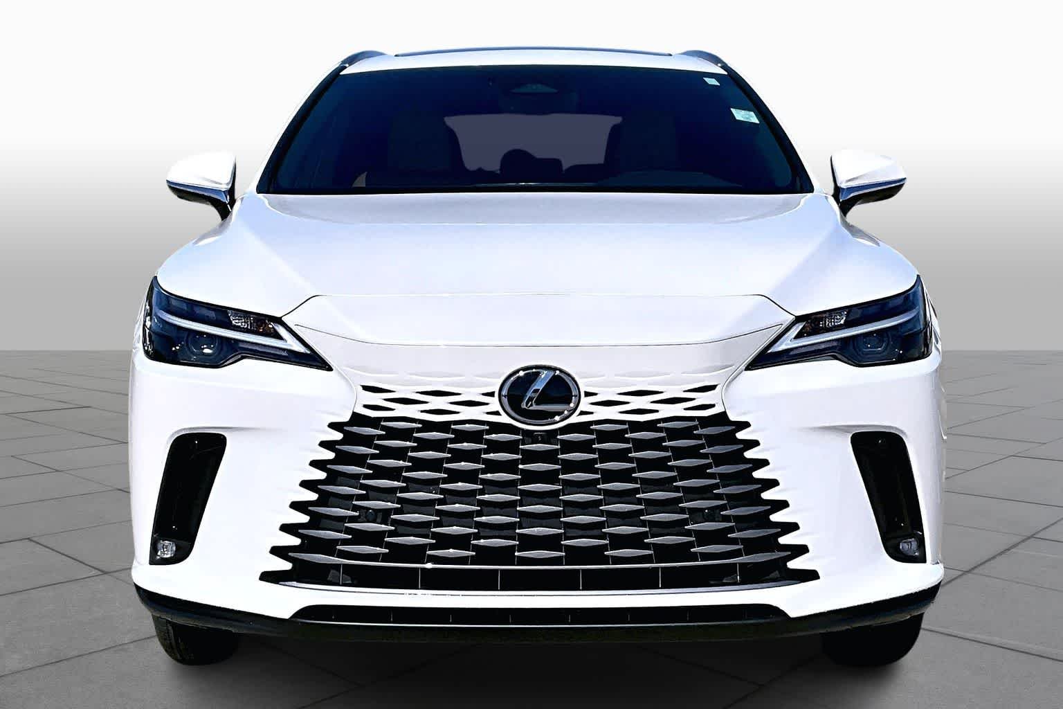 New 2026 Eminent White Pearl Lexus PREMIUM image 3