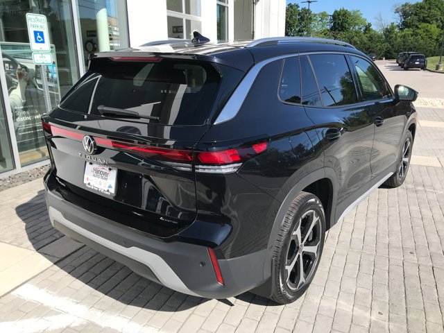New 2026 Deep Black Pearl Volkswagen SE image 8