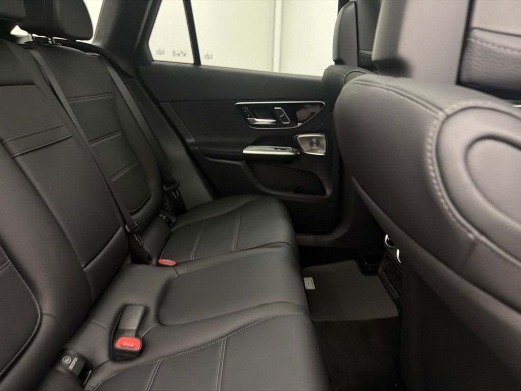 New 2027 Polar White Mercedes-Benz GLC 300 image 26