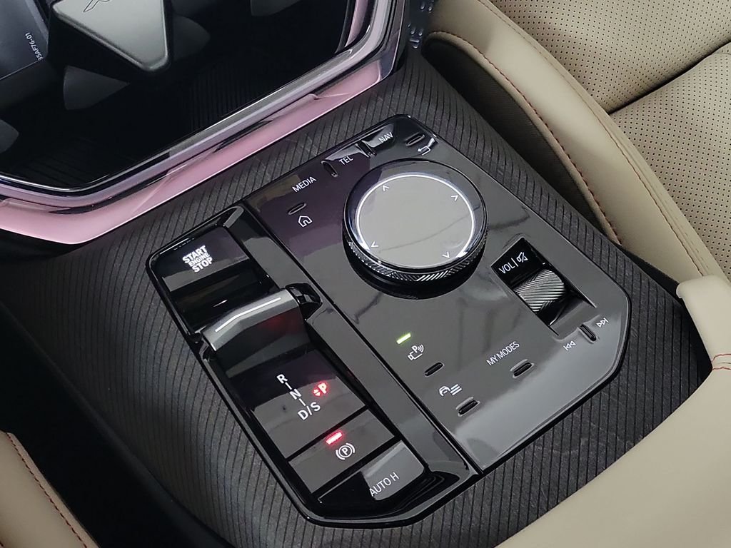 New 2026 Dune Grey Metallic BMW 30 xDrive image 13
