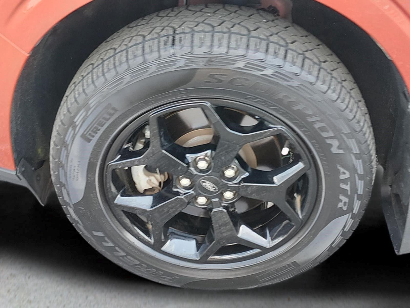 Used 2022 Hot Pepper Red Metallic Tinted Clearcoat Ford XLT image 11