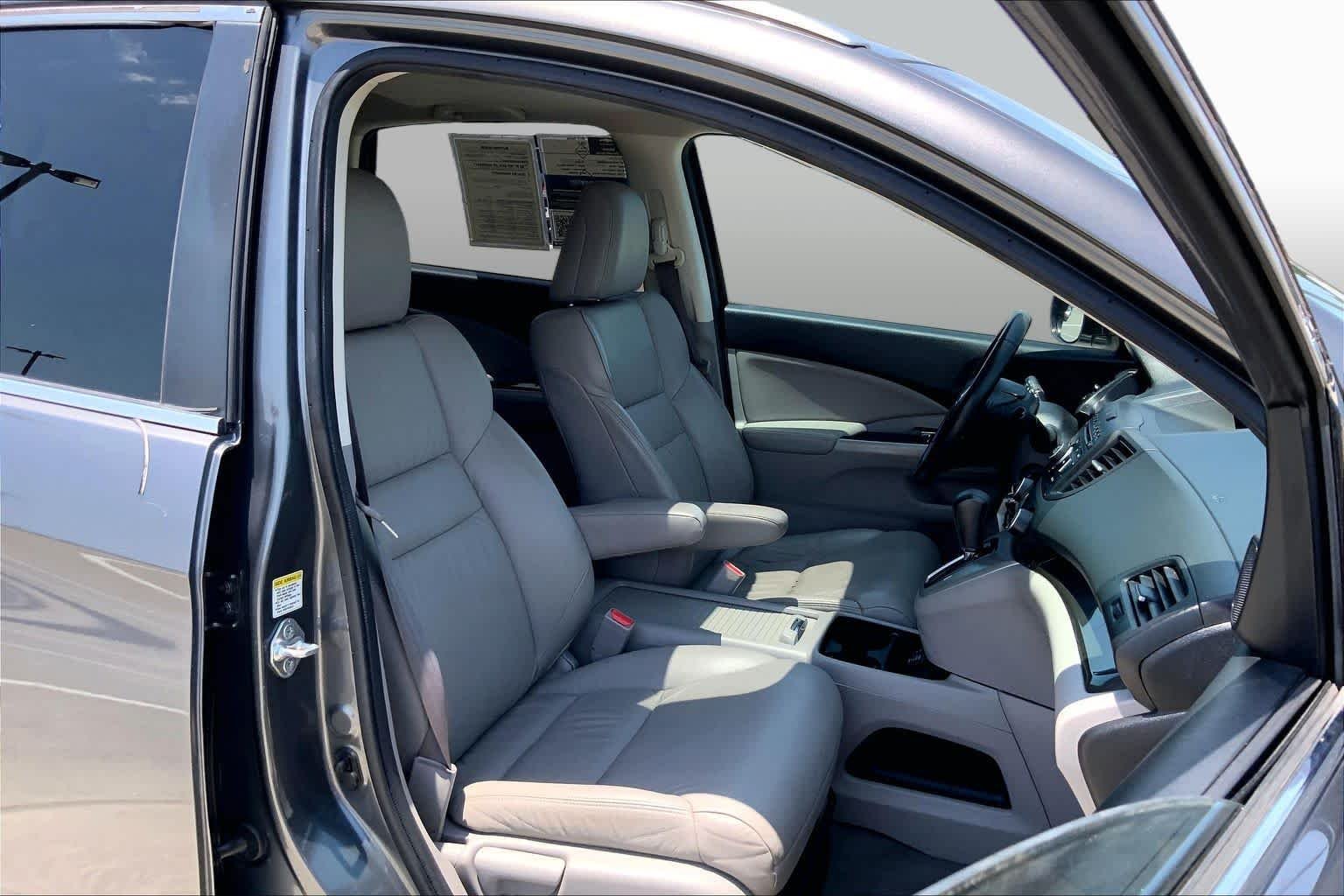 Used 2013 Alabaster Silver Metallic Honda EX-L image 9
