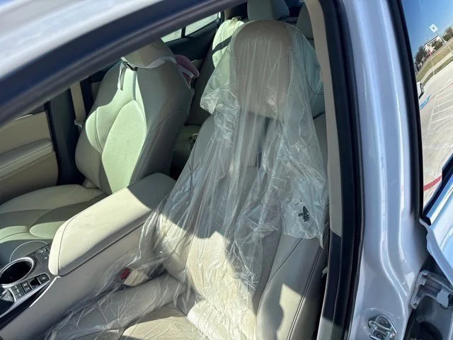 Used 2022 Beige Toyota XLE image 6