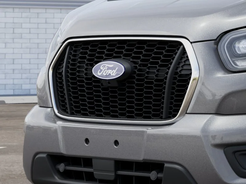 New 2027 Carbonized Gray Metallic Ford XLT image 17