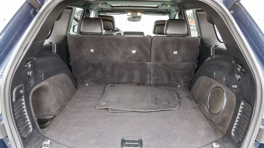 Used 2019 Slate Blue Jeep Limited image 31