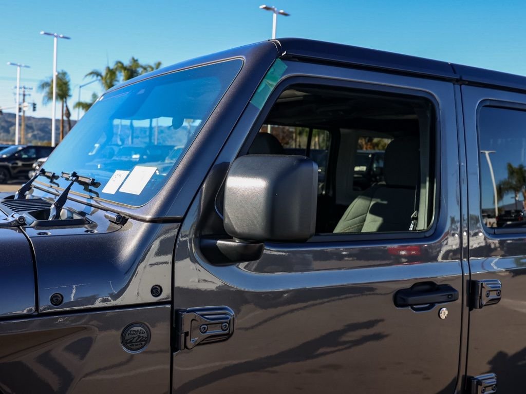 New 2026 Granite Crystal Metallic Clear-Coat Exterior Paint Jeep Willys image 10