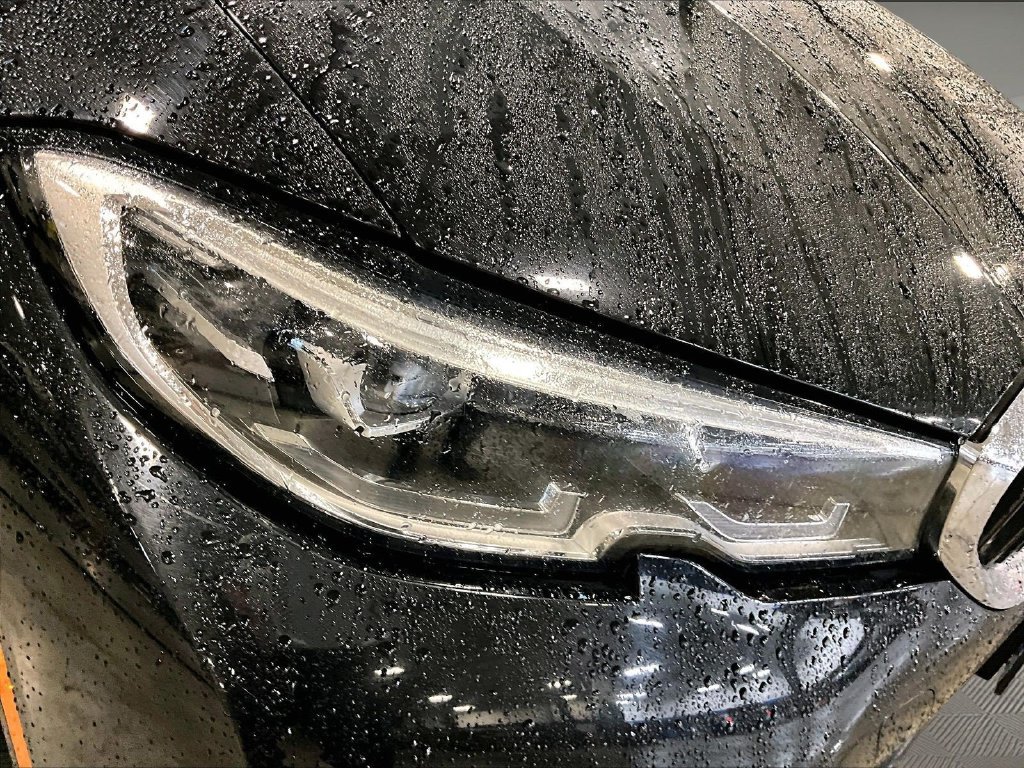 Used 2019 Black BMW 330i xDrive image 33