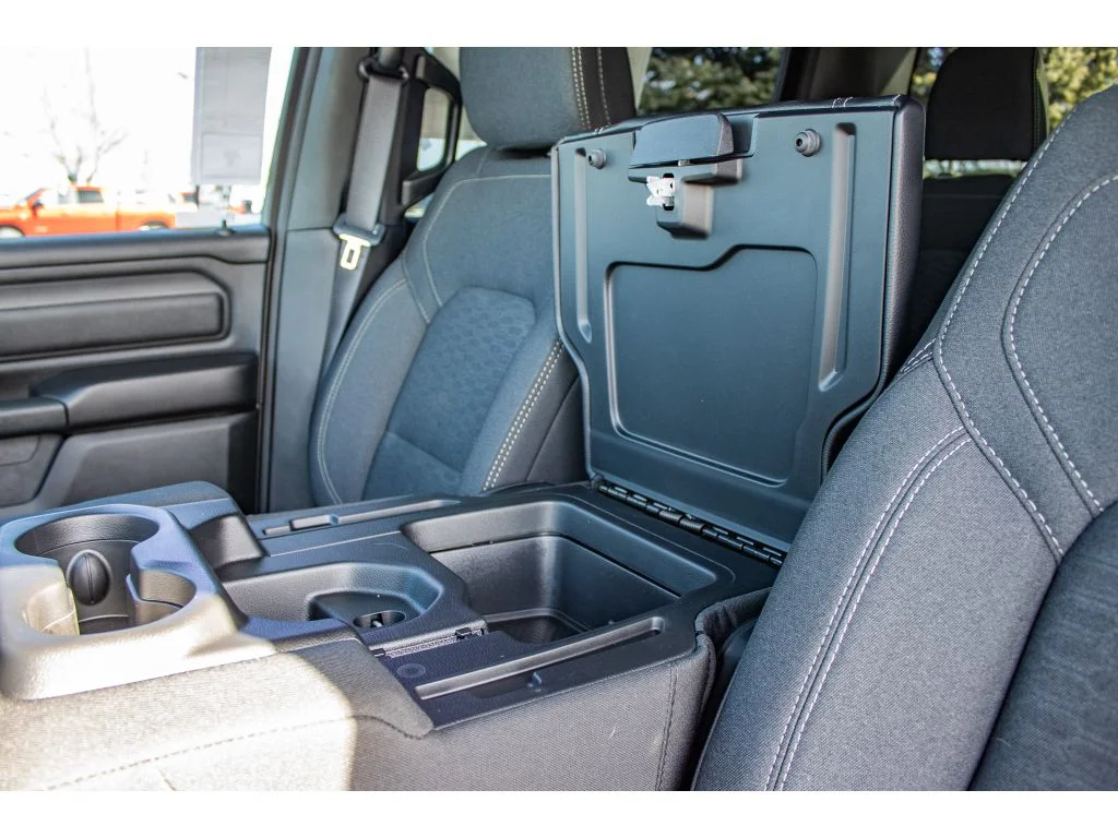 2026 RAM 1500 Warlock - Photo 16