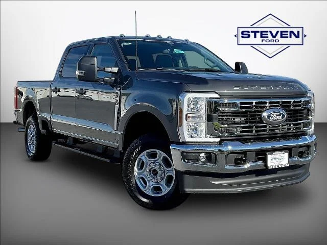 New 2027 Carbonized Gray Metallic Ford F-250® XLT image 42