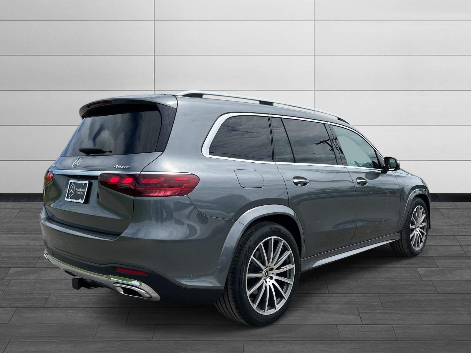 Certified Used 2025 Selenite Grey Metallic Mercedes-Benz GLS 450 image 3
