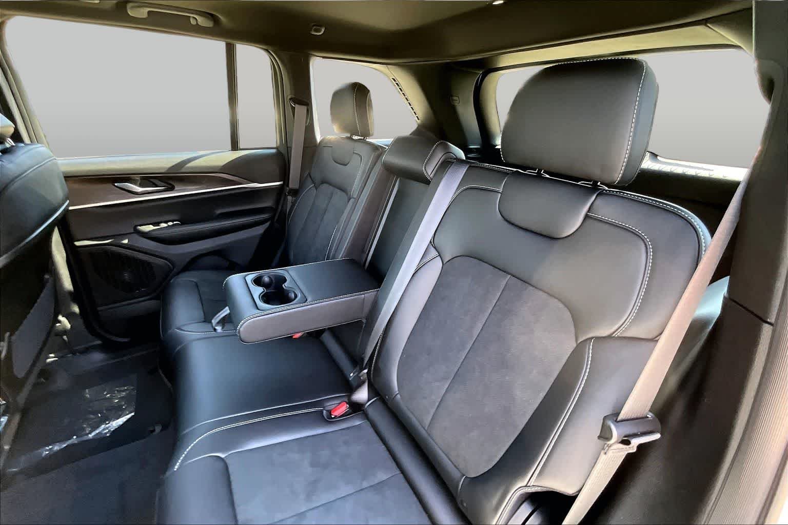 2026 Jeep Grand Cherokee Laredo - Photo 21