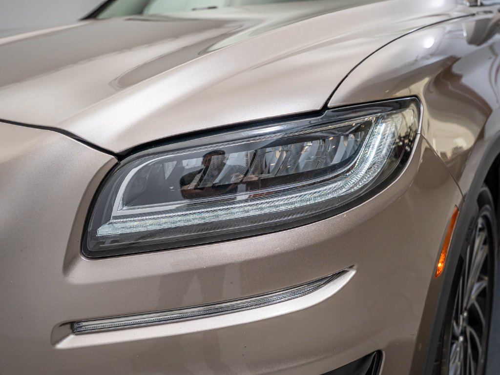 Used 2020 Iced Mocha Lincoln Reserve image 15