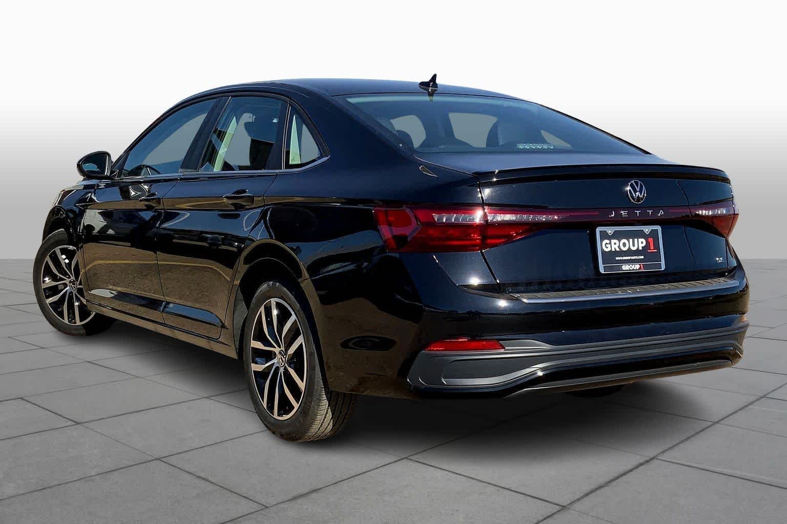 New 2026 Deep Black Pearl Volkswagen SE image 11