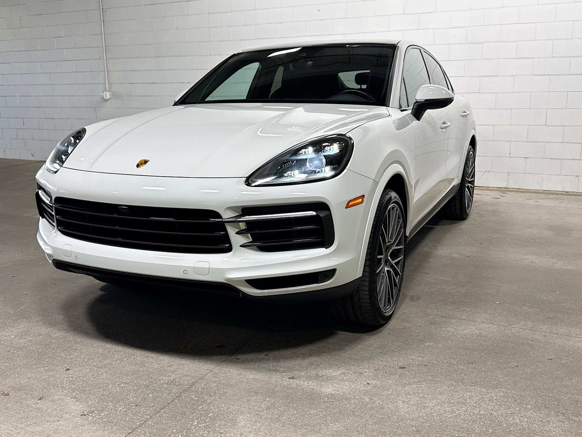 2022 Porsche Cayenne's photo