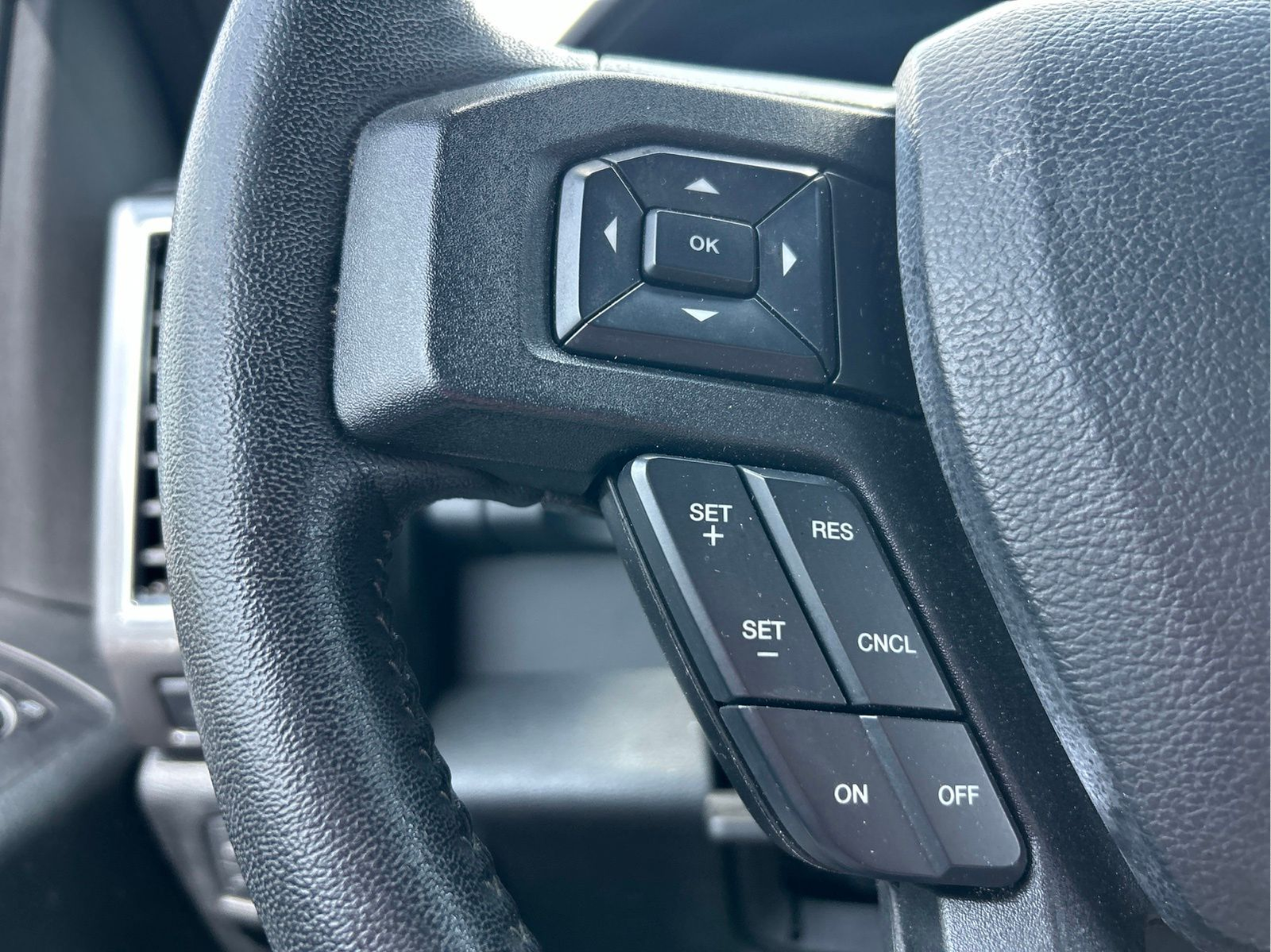 Used 2018 Gray Ford XLT image 14