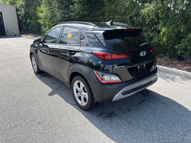 Used 2023 Black Hyundai SEL image 3