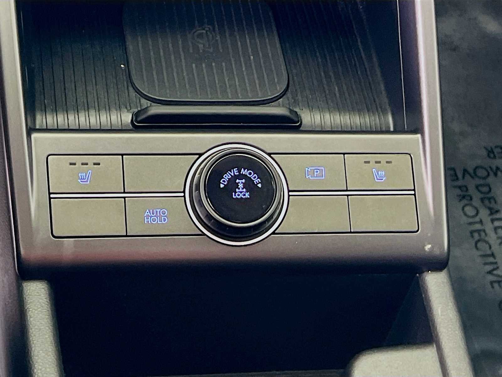 Used 2025 Neoteric Yellow Hyundai SEL Convenience image 19