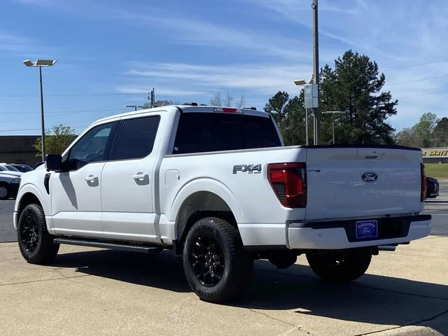 New 2026 Oxford White Ford XLT image 4