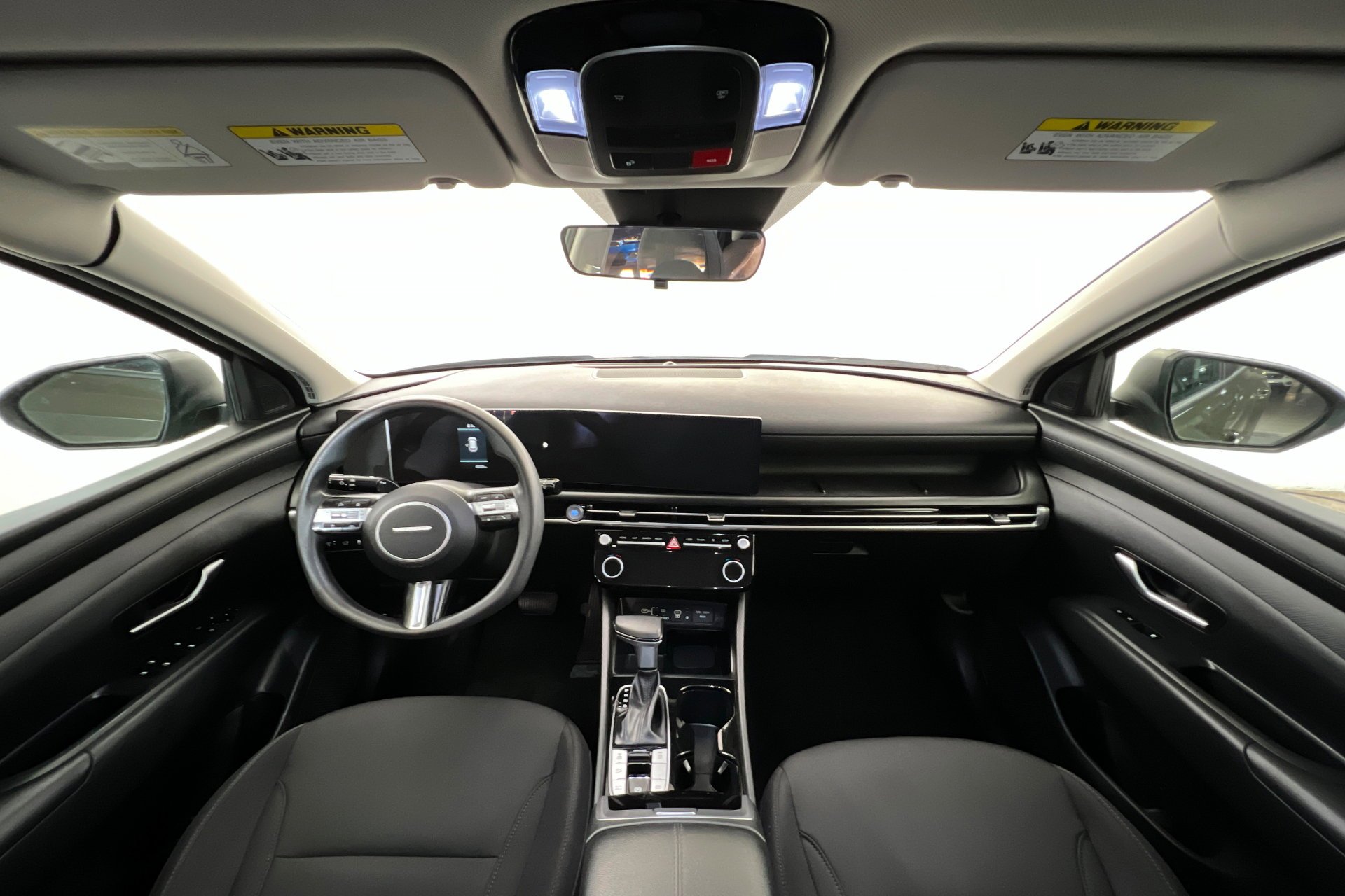 Used 2025 Rockwood Green Hyundai SEL image 10