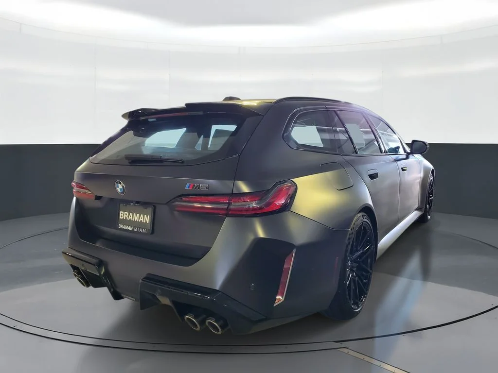 New 2027 Gray BMW Base image 3