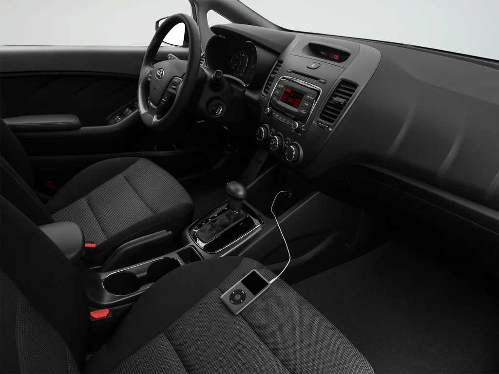 Used 2017 Silver Kia LX image 29