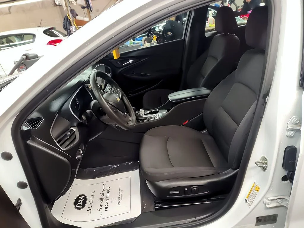 Used 2022 Summit White Chevrolet LT image 7