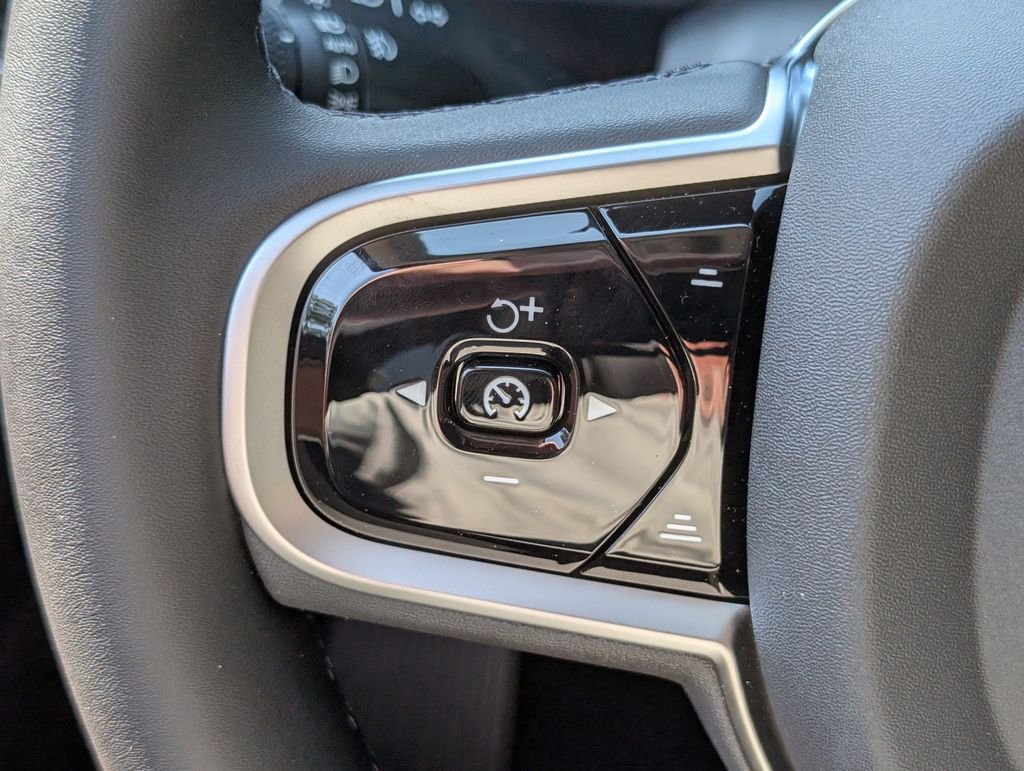 2026 Volvo XC90 Plus - Photo 19