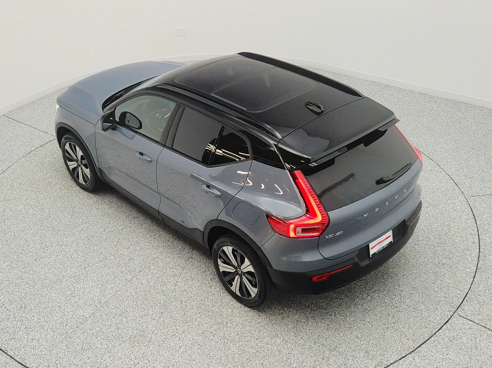 Used 2023 Thunder Grey Metallic Volvo Twin eAWD Plus image 28