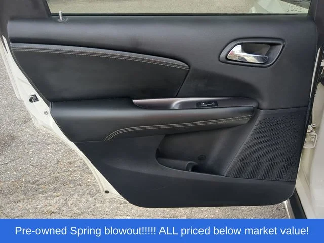Used 2020 White Dodge Crossroad image 35