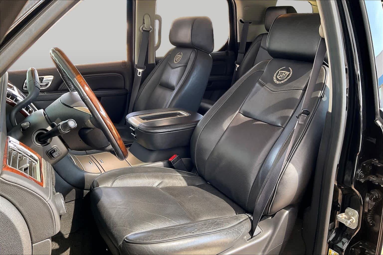 Used 2013 Black Raven Cadillac Platinum Edition image 7