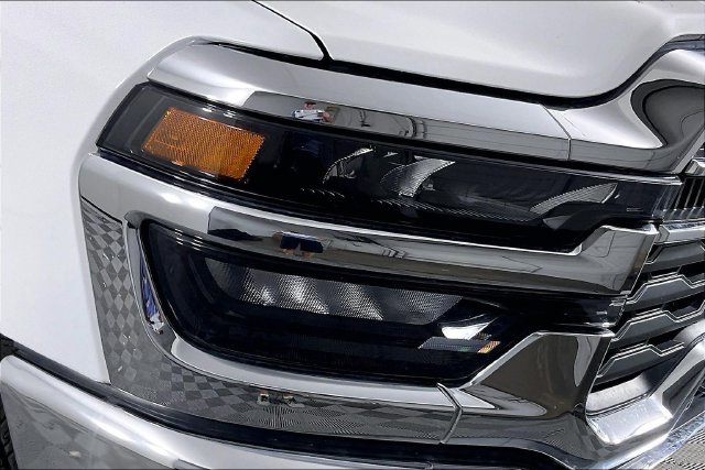Used 2026 White Ram Big Horn image 28