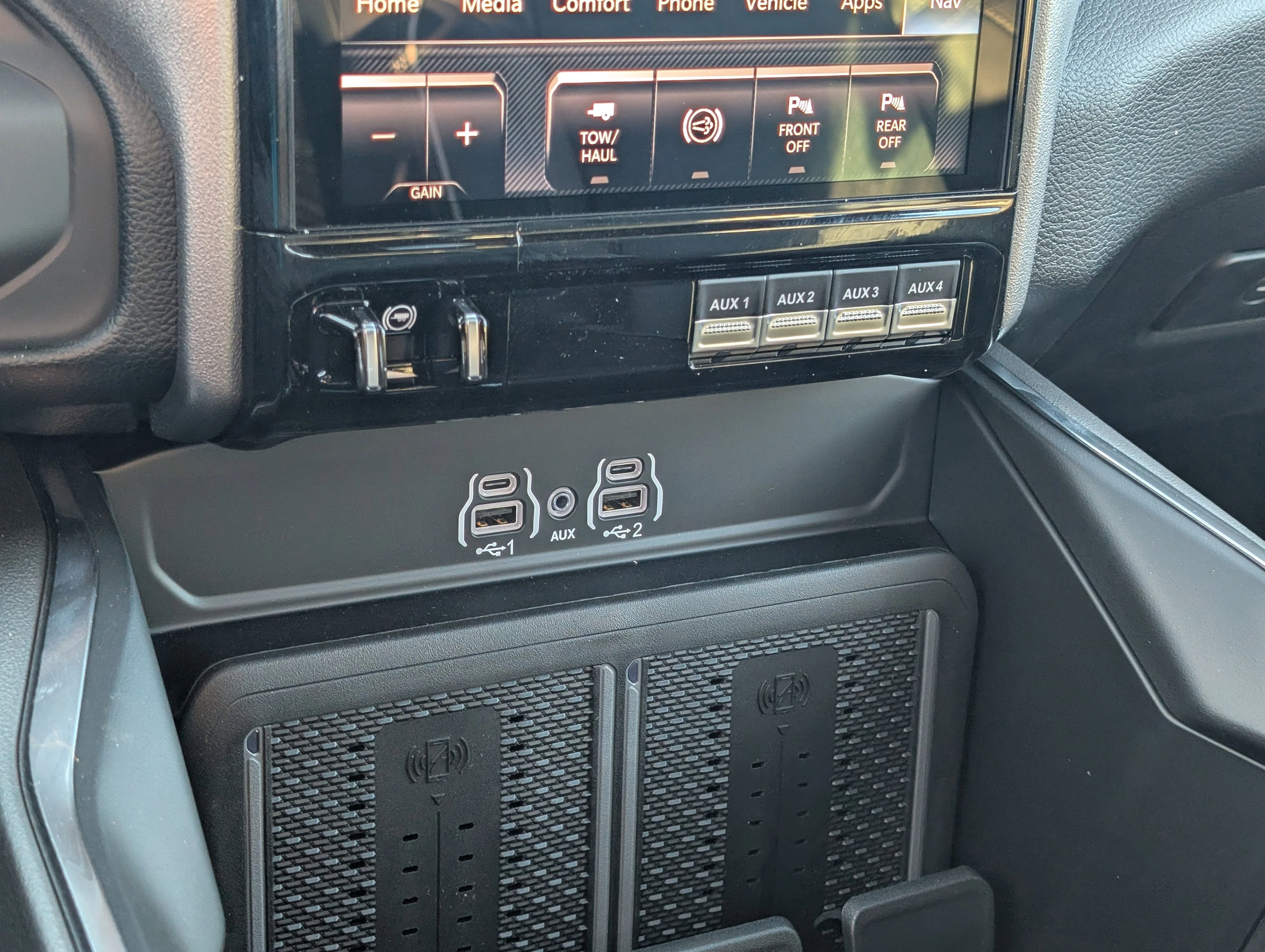 New 2026 Bright White Ram Laramie image 30
