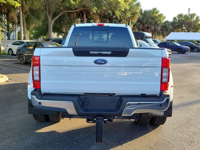 Used 2020 White Ford Lariat image 5