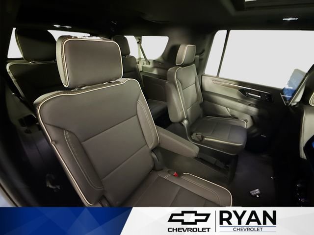 2026 Chevrolet Suburban Premier - Photo 31