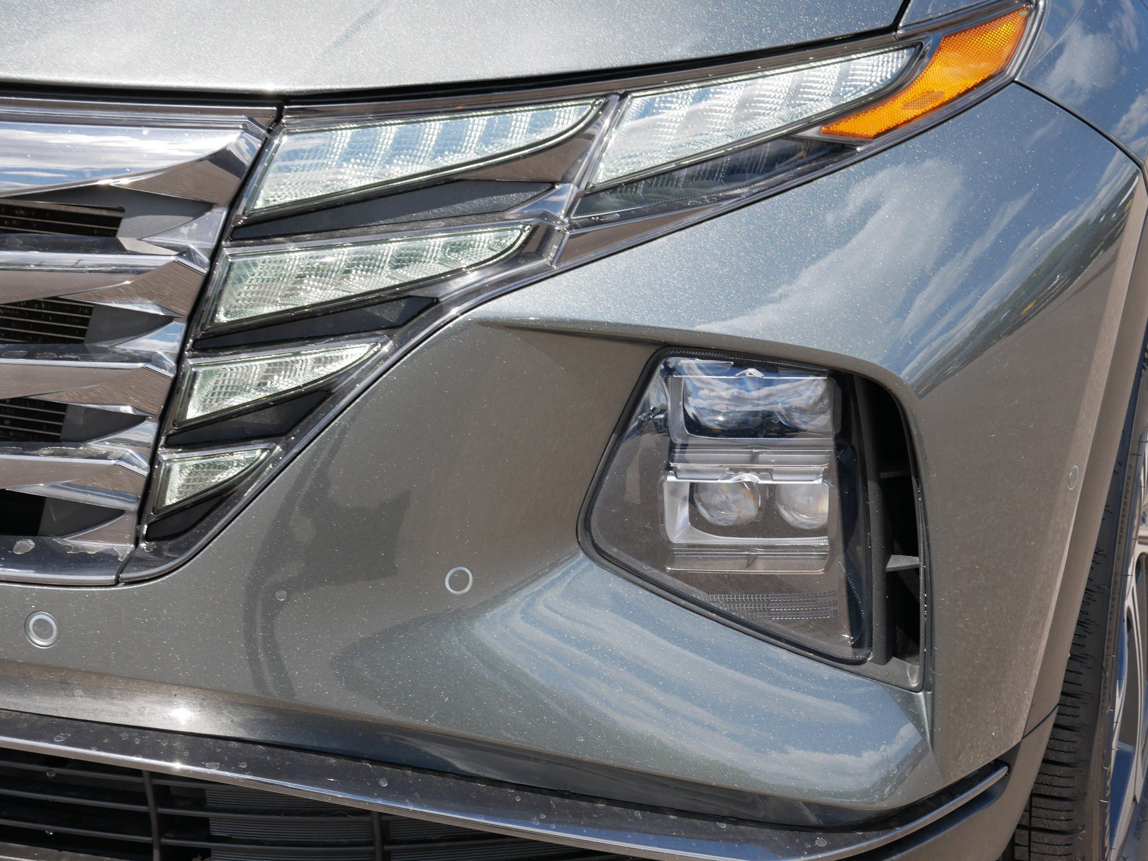 Certified Used 2023 Amazon Gray Hyundai Limited image 16