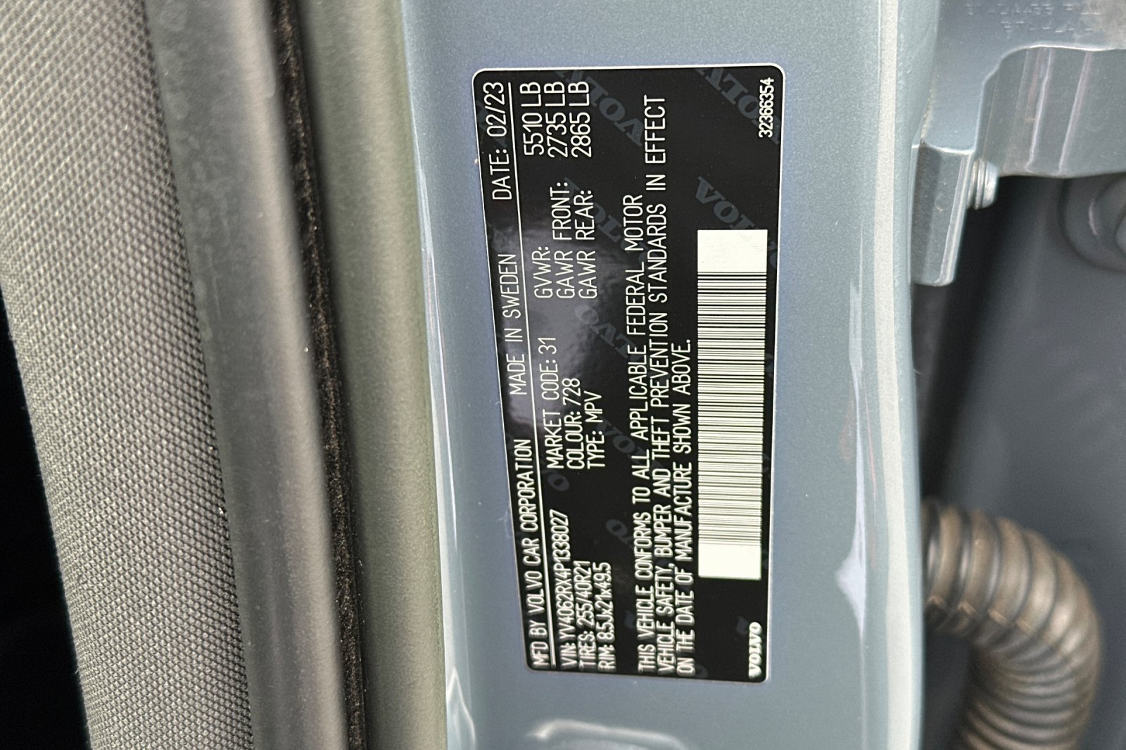 Used 2023 Gray Volvo B6 Ultimate Dark Theme image 36